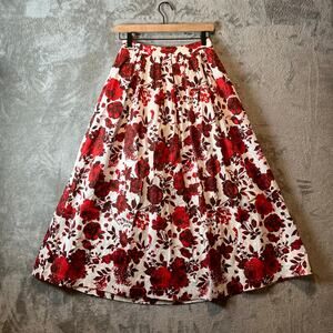 Everyone Loves‎ The Weekend Kensington Red Floral Midi Skirt Small Red White New